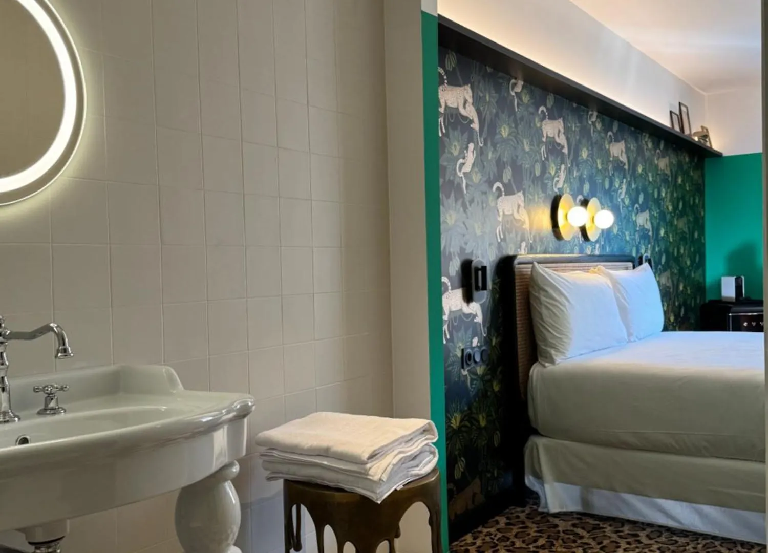 Hotel Divino & Apartments Figueras España