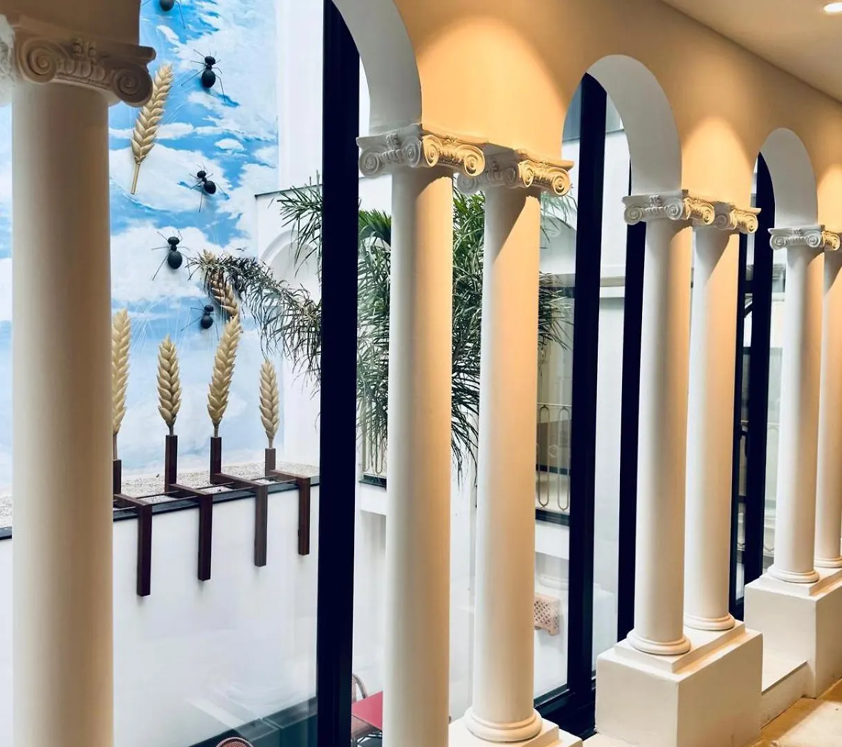 Hotel Divino & Apartments Φιγκέρες 4*,