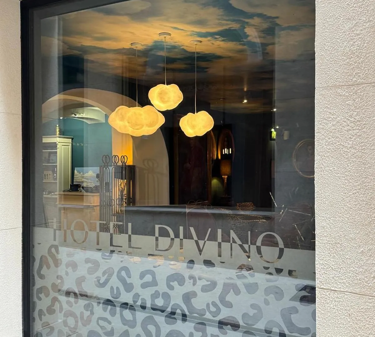 Hotel Divino & Apartments Figueras 4*,  España