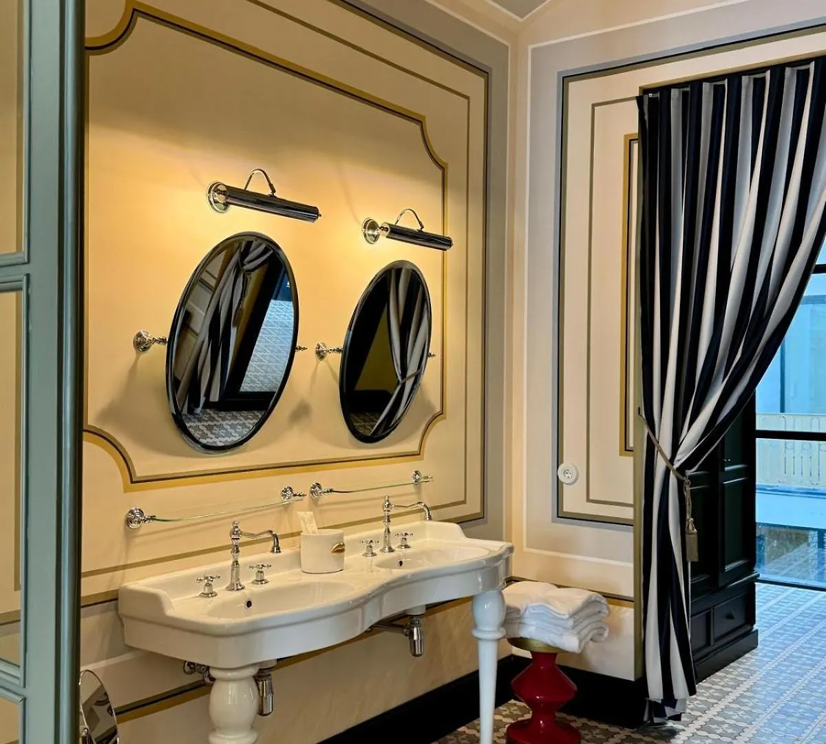 Hotel Divino & Apartments Φιγκέρες