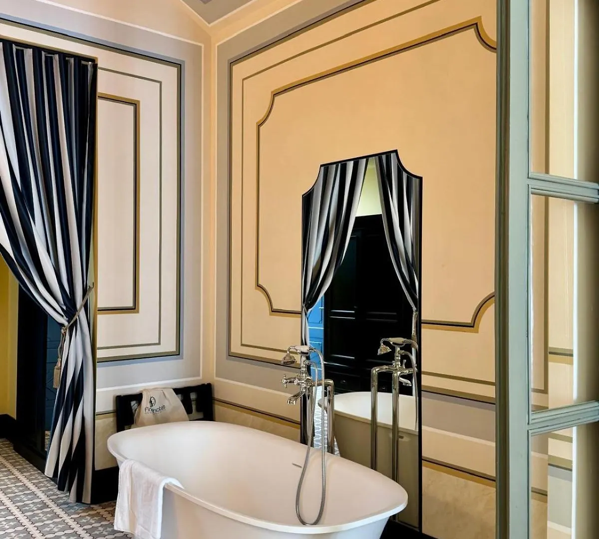 Hotel Divino & Apartments Figueras
