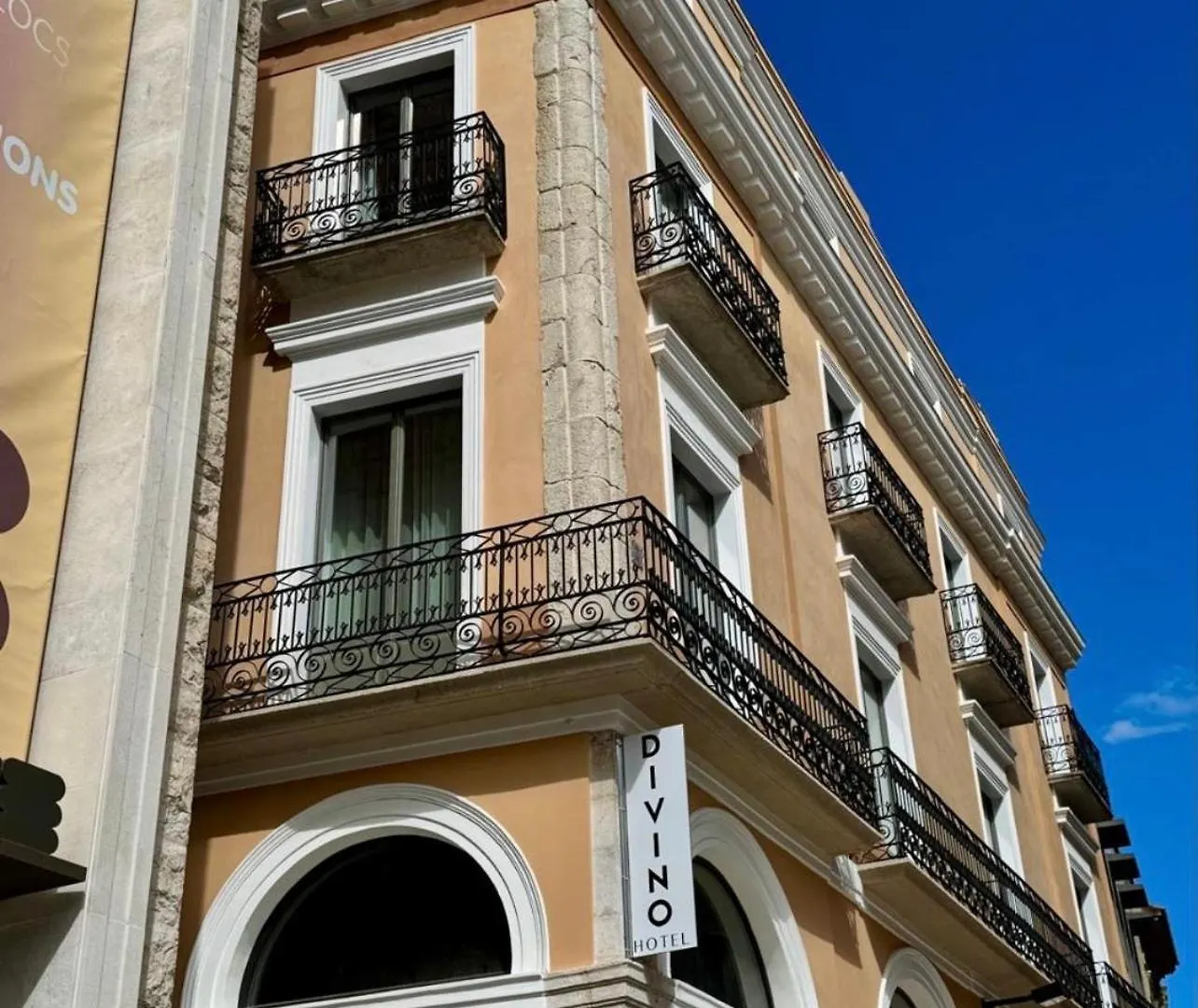 Hotel Divino & Apartments Figueras