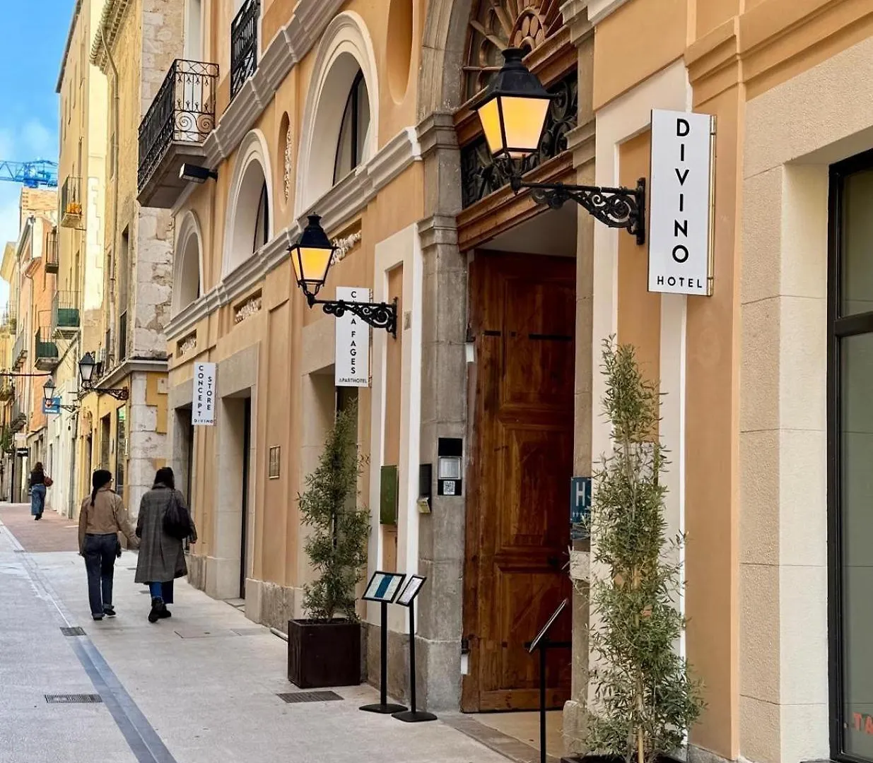 Hotel Divino & Apartments Φιγκέρες