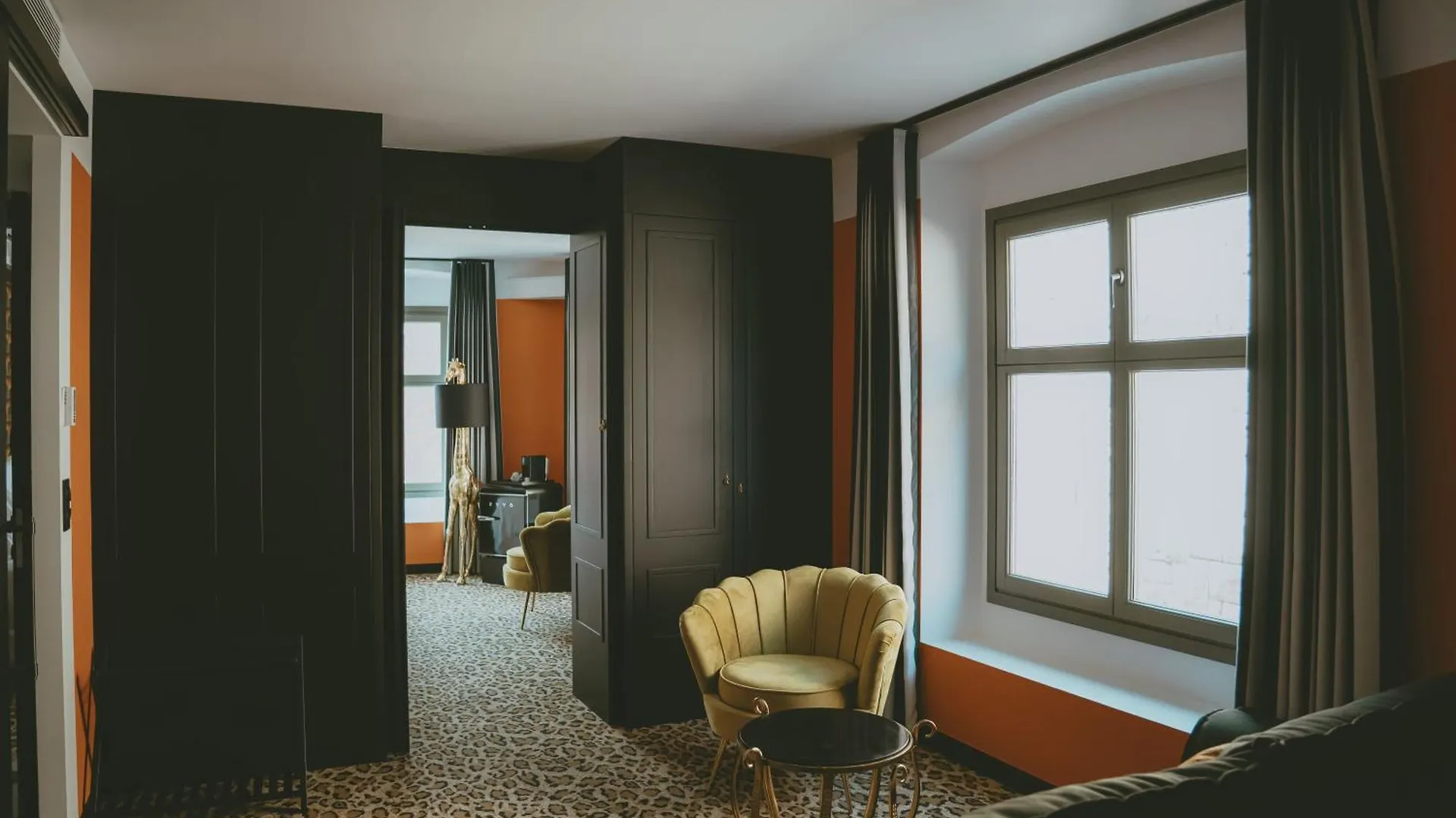 Hotel Divino & Aparthotel Figueres  4*, Figueres (Girona)