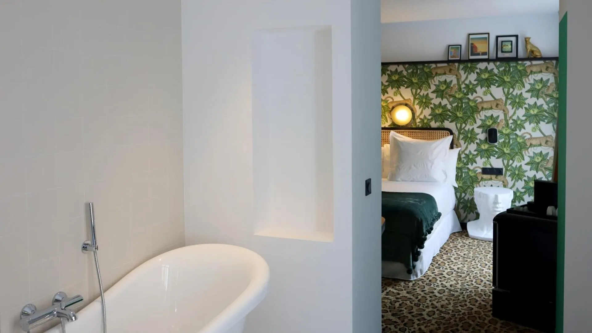 Hotel Divino & Aparthotel Figueres  4*, Figueres (Girona)