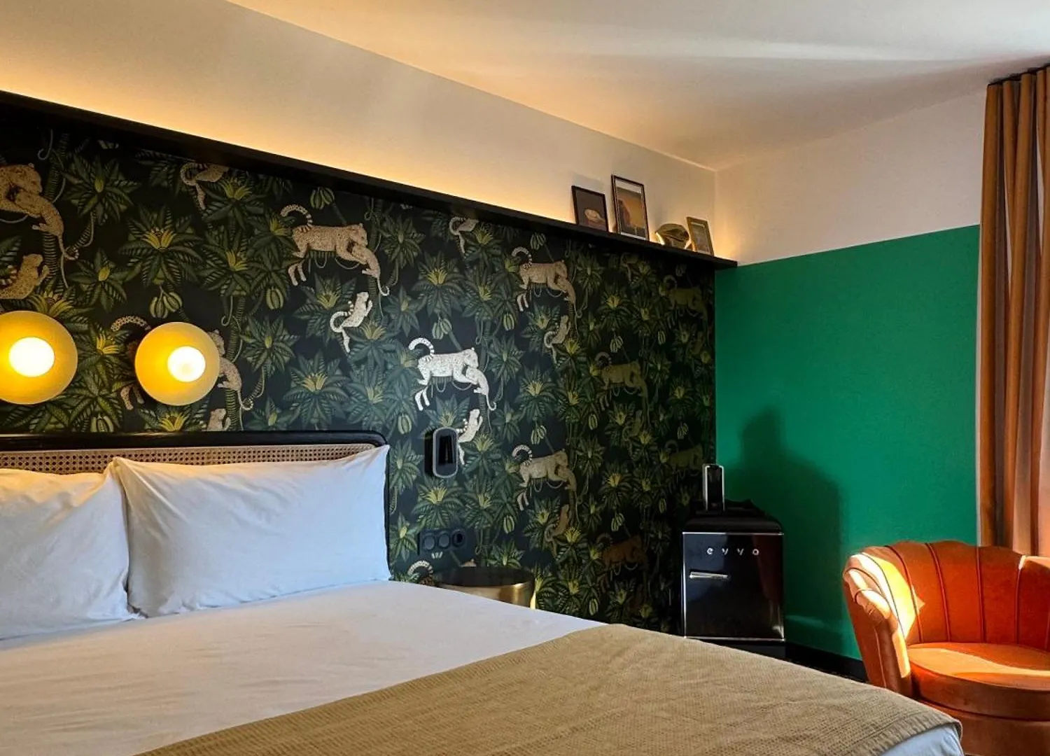 Hotel Divino & Aparthotel Figueres  4*, Figueres (Girona)